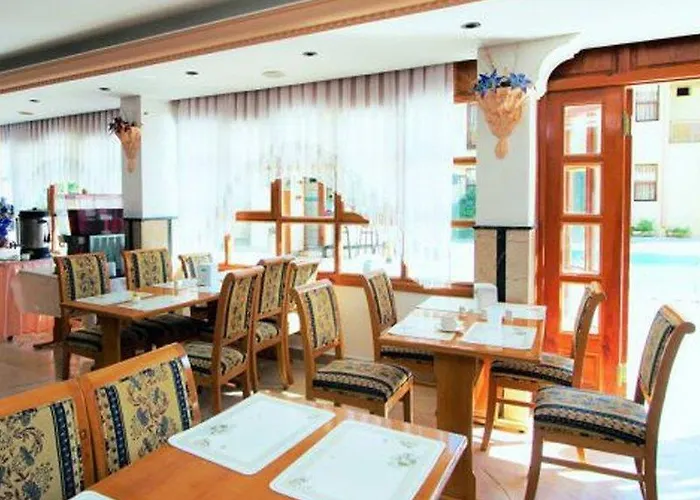 호텔 Grand Lukullus 4*