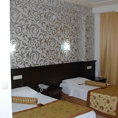 Grand Lukullus 호텔 4*