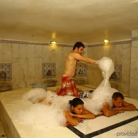 Hotel Grand Lukullus 4*