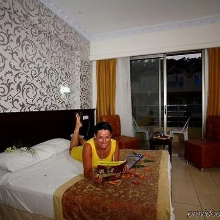 Otel Grand Lukullus Kemer