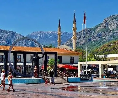 Hotel Grand Lukullus 4*