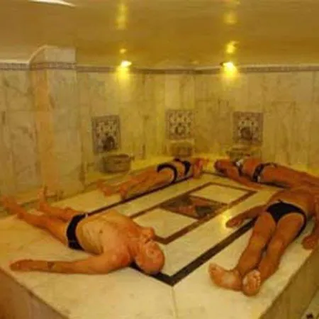 Ξενοδοχείο Grand Lukullus