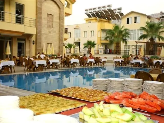 Grand Lukullus Hotel 4*