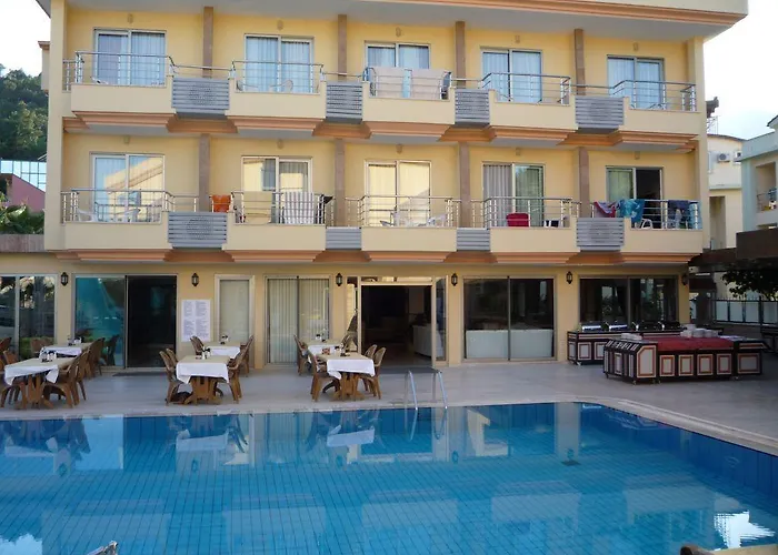 Hotel Grand Lukullus 4*